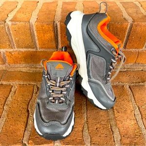 Ozark Trail Men's Ridder Water-Repellant Low Street Hiker Boot Size 6